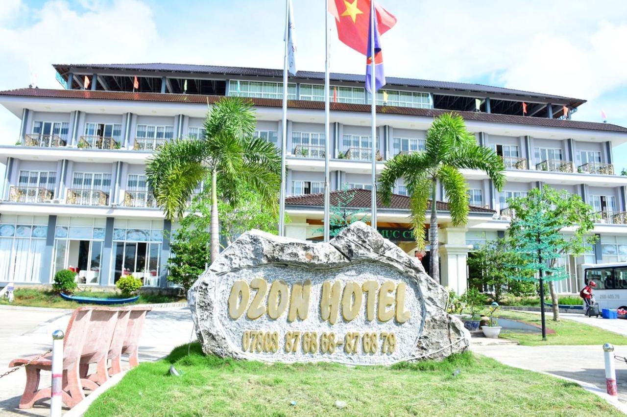 Ozon Hotel Nam Can Eksteriør billede